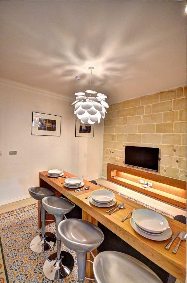 Moon Stone Apartment Valletta Ngoại thất bức ảnh