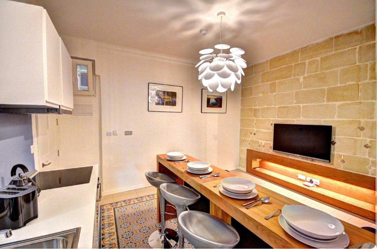 Moon Stone Apartment Valletta Ngoại thất bức ảnh